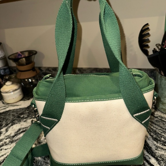 L.L. Bean Green and Cream Lunch Tote Bag - Picture 3 of 4